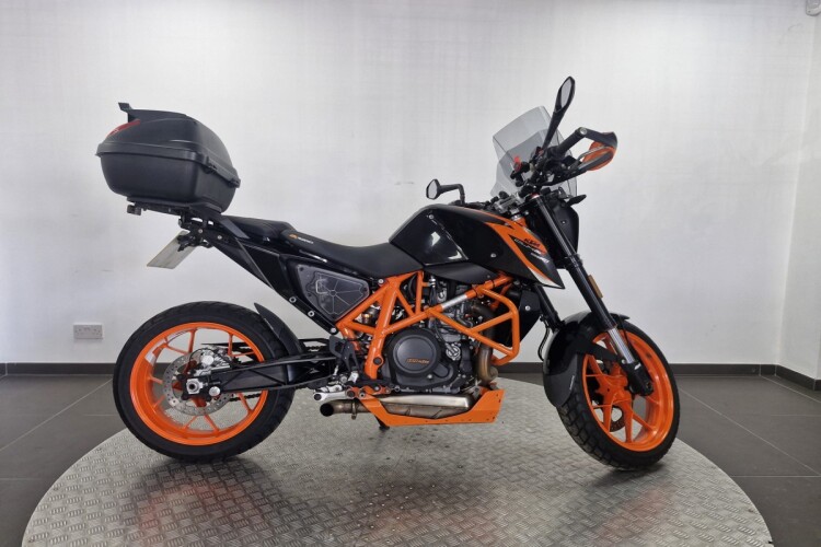 KTM 690 DUKE