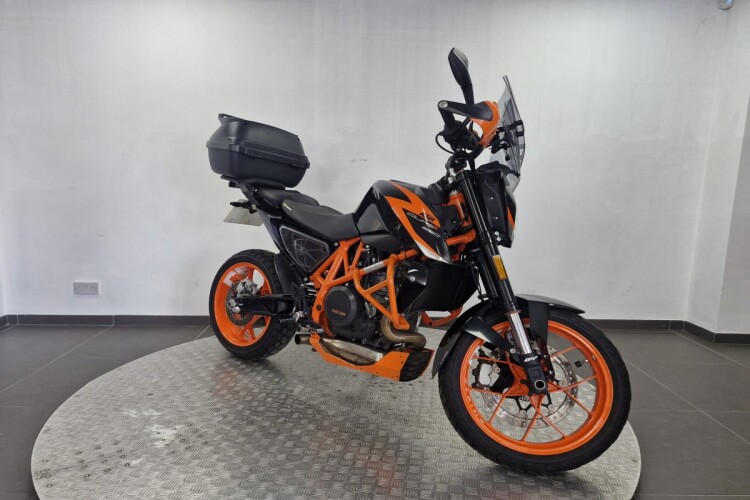 KTM 690 DUKE