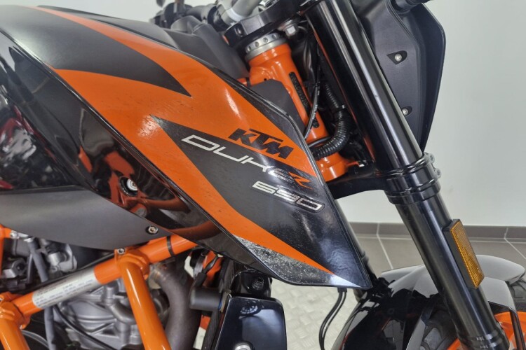 KTM 690 DUKE