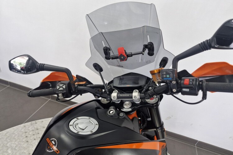 KTM 690 DUKE