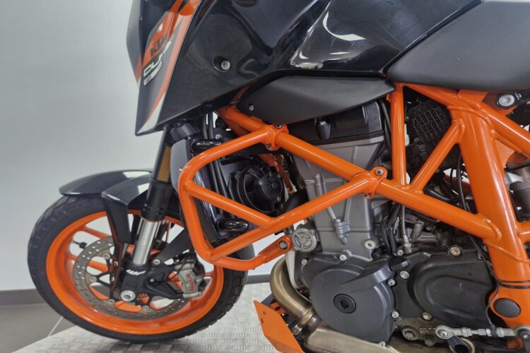 KTM 690 DUKE