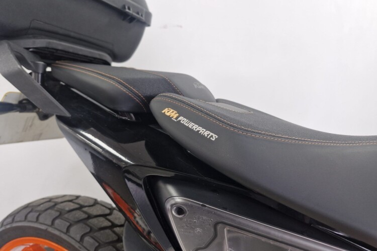 KTM 690 DUKE