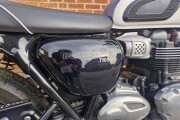 TRIUMPH BONNEVILLE T100