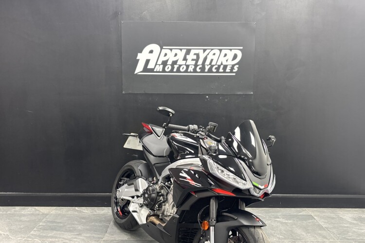 APRILIA TUONO 660