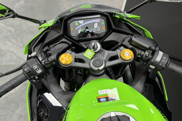 KAWASAKI NINJA ZX-4RR