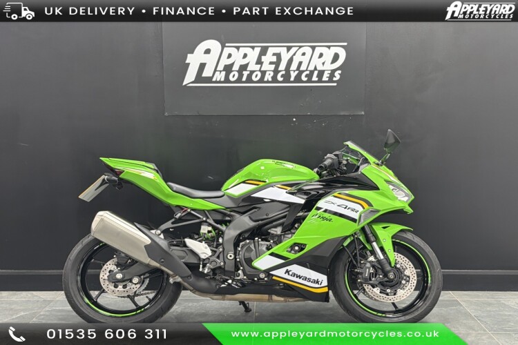 KAWASAKI NINJA ZX-4RR