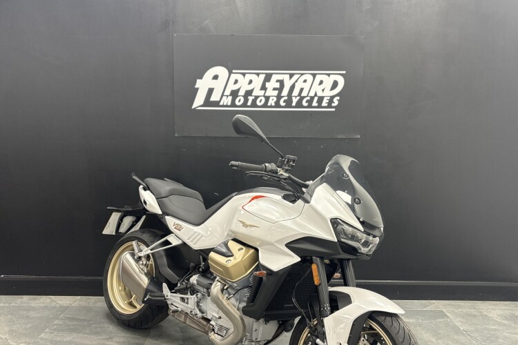 MOTO GUZZI V100 MANDELLO