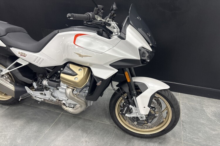 MOTO GUZZI V100 MANDELLO