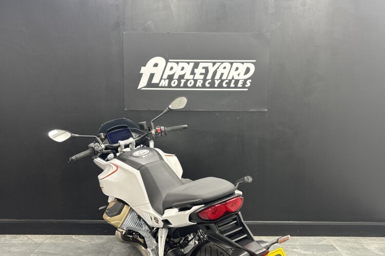 MOTO GUZZI V100 MANDELLO