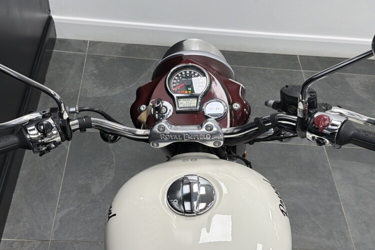 ROYAL ENFIELD CLASSIC 650