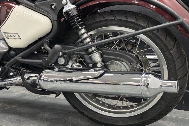 ROYAL ENFIELD CLASSIC 650