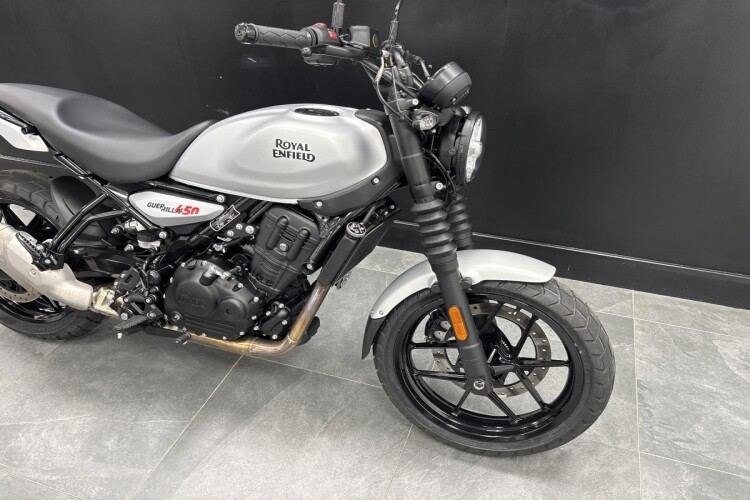 ROYAL ENFIELD GUERRILLA 450