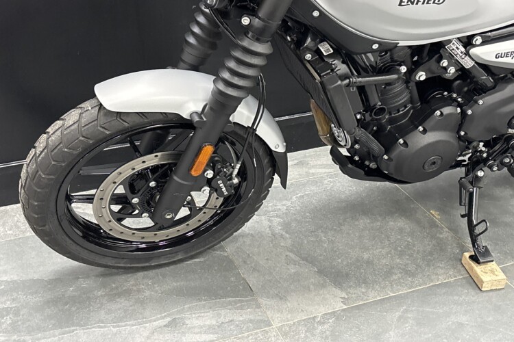 ROYAL ENFIELD GUERRILLA 450