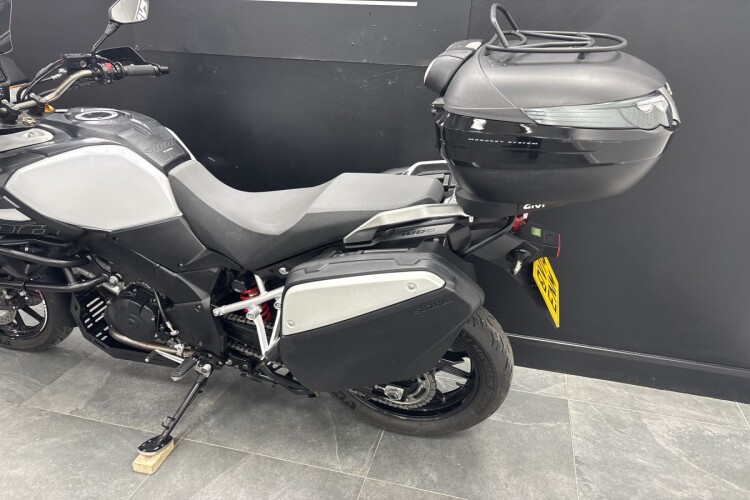 SUZUKI V-STROM 1000