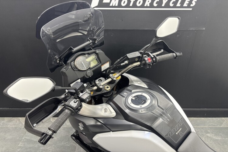 SUZUKI V-STROM 1000