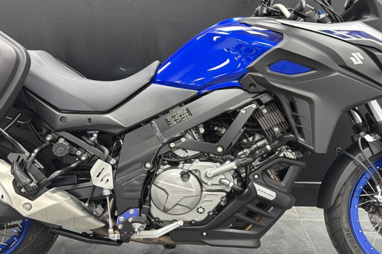 SUZUKI V-STROM 650