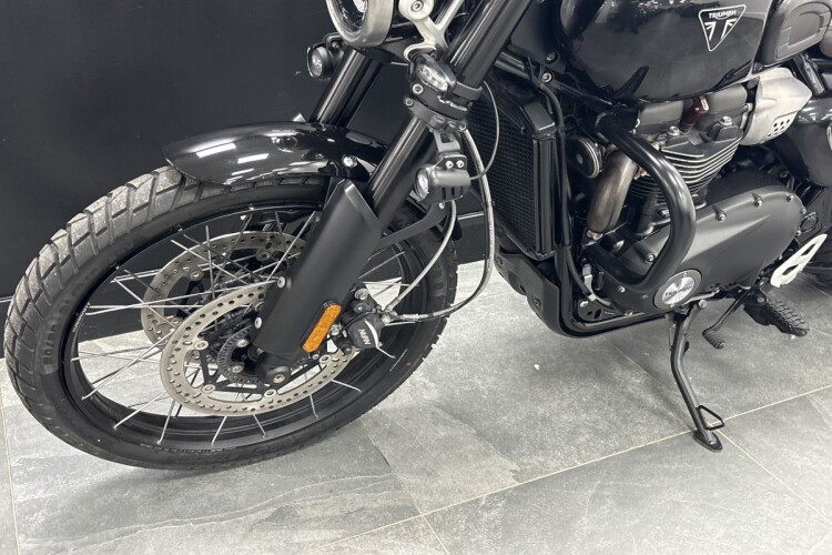 TRIUMPH SCRAMBLER 1200