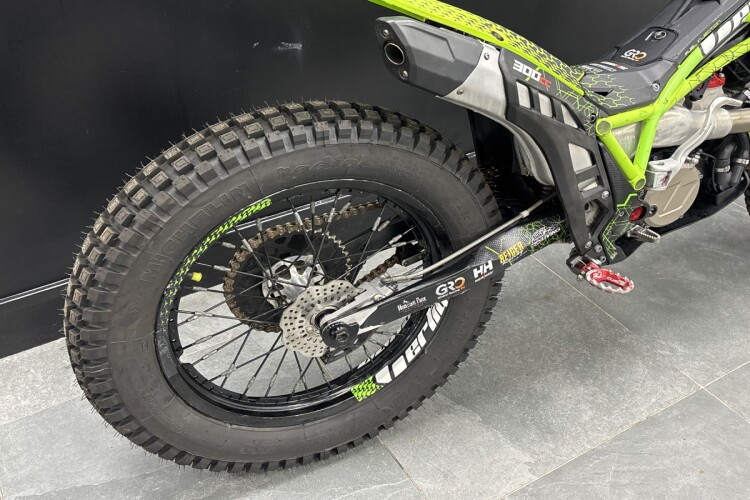 VERTIGO VERTICAL 300