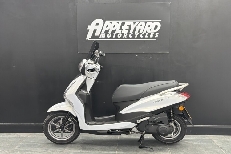 YAMAHA DELIGHT 125