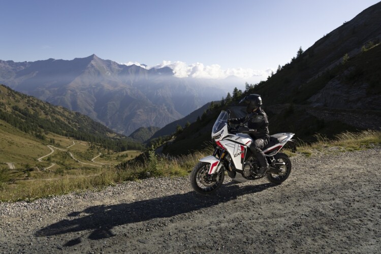 MOTO MORINI X-CAPE 1200