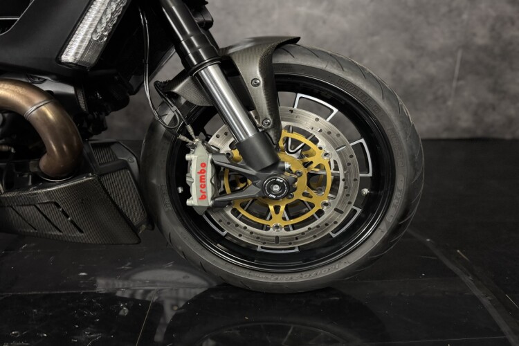 DUCATI DIAVEL