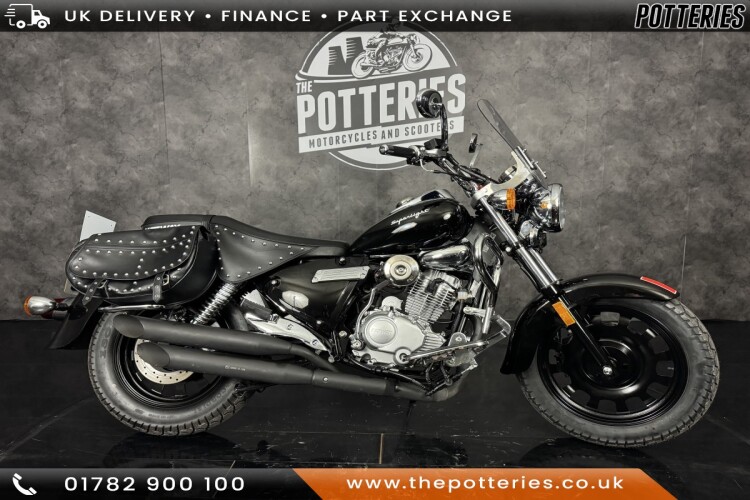 KEEWAY SUPERLIGHT 125