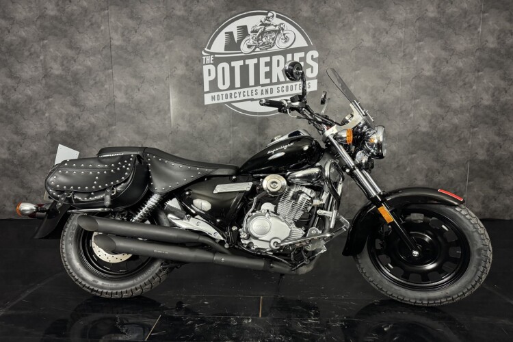 KEEWAY SUPERLIGHT 125