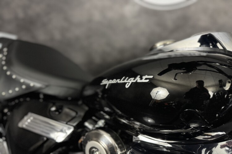 KEEWAY SUPERLIGHT 125