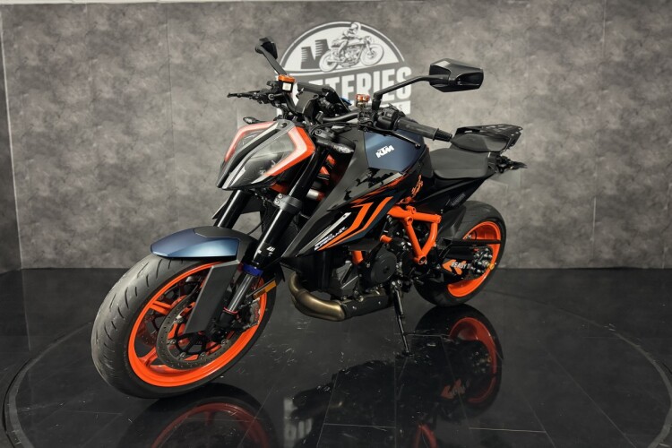 KTM 1290 SUPERDUKE R EVO
