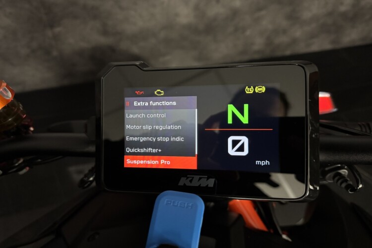 KTM 1290 SUPERDUKE R EVO