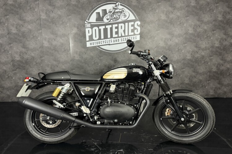 ROYAL ENFIELD INTERCEPTOR 650