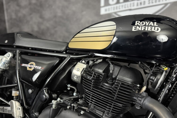 ROYAL ENFIELD INTERCEPTOR 650