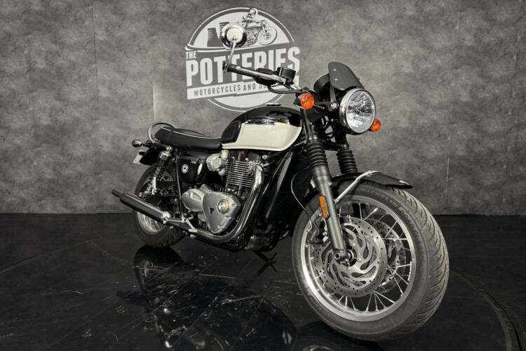 TRIUMPH BONNEVILLE T120