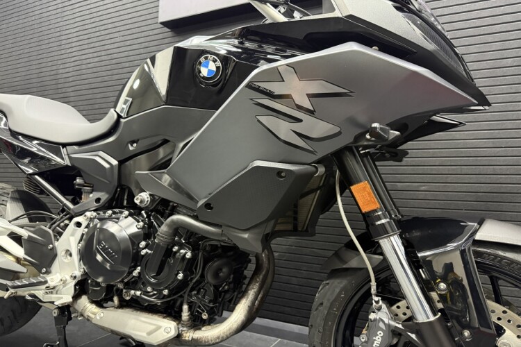 BMW F 900 XR