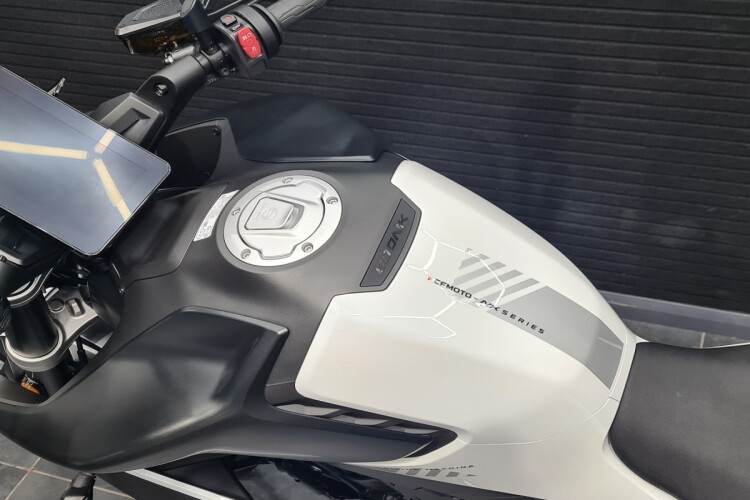 CF MOTO NK 800 ADVANCED