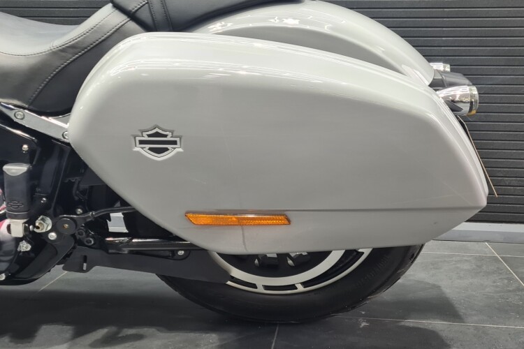 HARLEY-DAVIDSON SOFTAIL