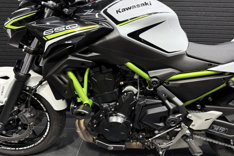 KAWASAKI Z650