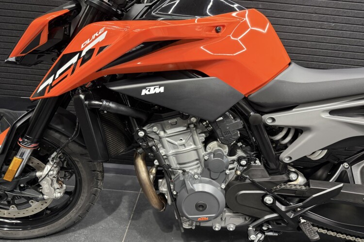KTM 790 DUKE