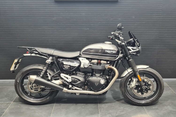 TRIUMPH SPEED TWIN 1200 for sale