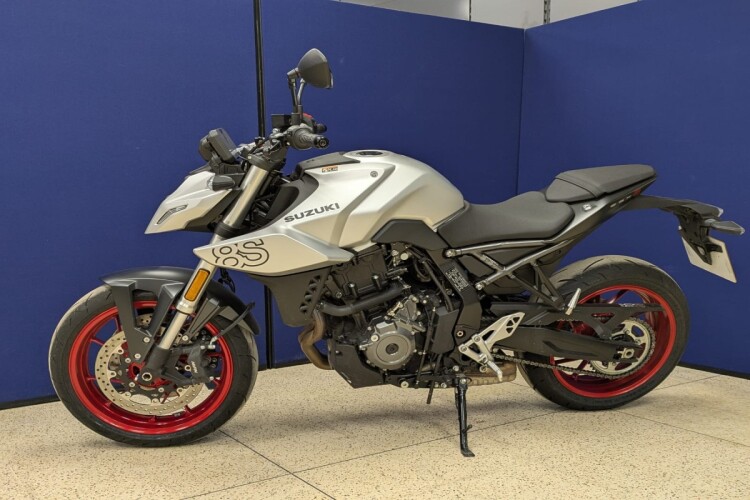 SUZUKI GSX-8S for sale
