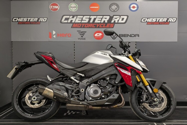 SUZUKI GSX-S1000