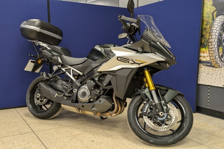 SUZUKI GSX-S1000GX+
