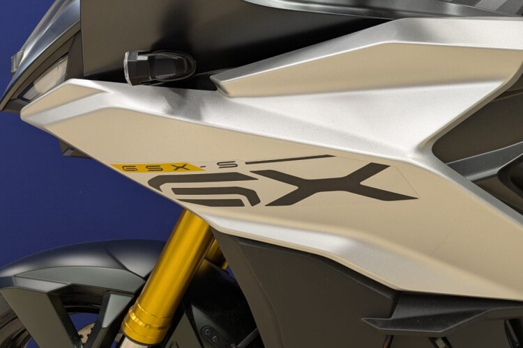 SUZUKI GSX-S1000GX+