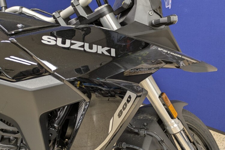 SUZUKI V-STROM 800RE