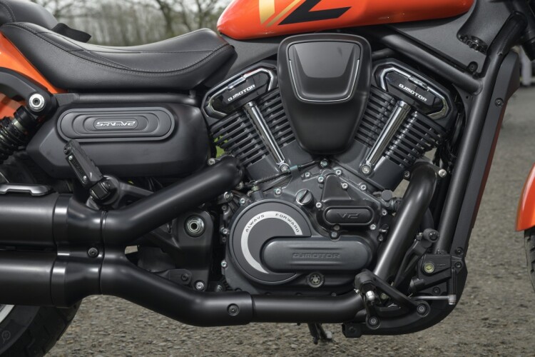 QJMOTOR SRV 600 V