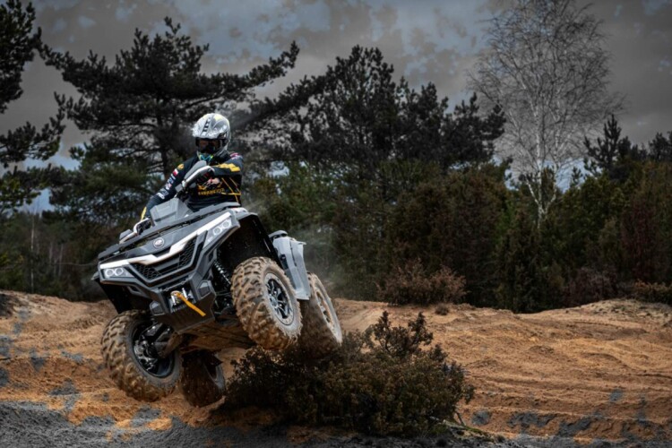 QJMOTOR SFA 1000 ATV