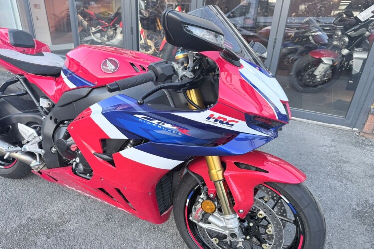 HONDA CBR1000RR FIREBLADE SP