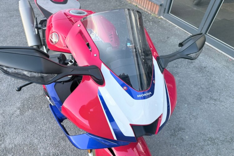 HONDA CBR1000RR FIREBLADE SP