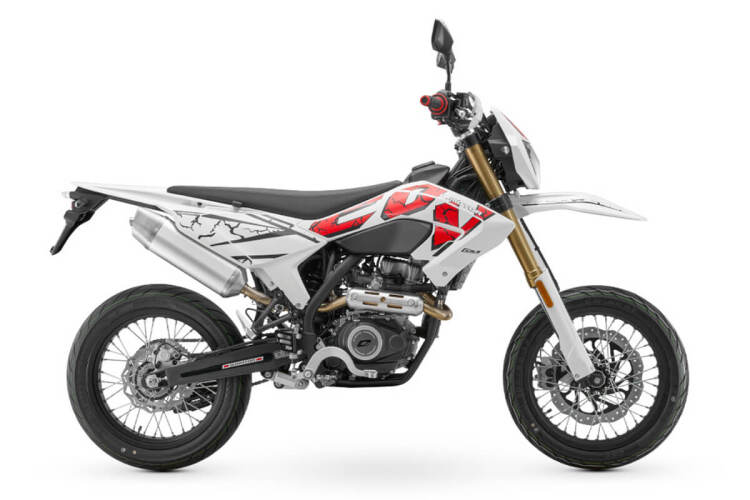 QJMOTOR COV 125 S