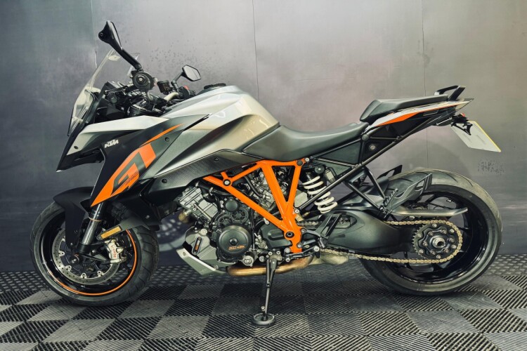 KTM 1290 SUPER DUKE GT